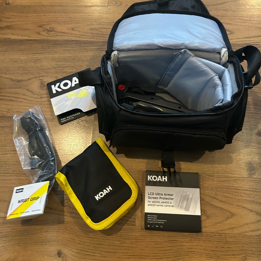 KOAH camera bag and accessories - Picture 4 of 5